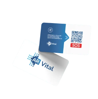 Cartão AR Vital de emergência tamanho carteira com QR Code e NFC da ficha médica